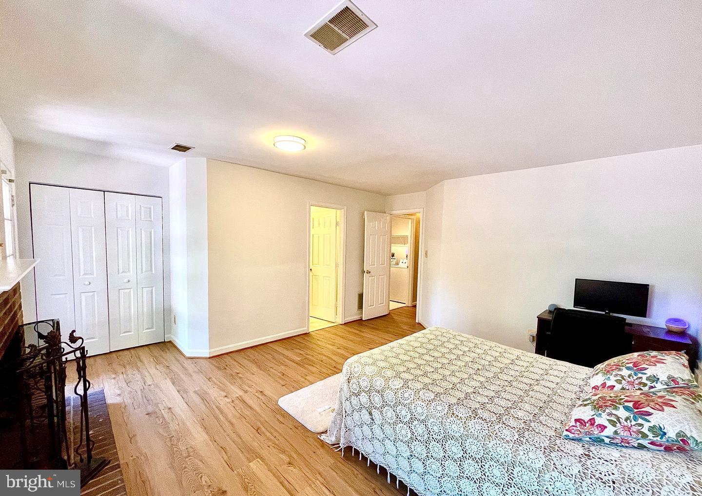 DOMINION STATION - Residential Lease