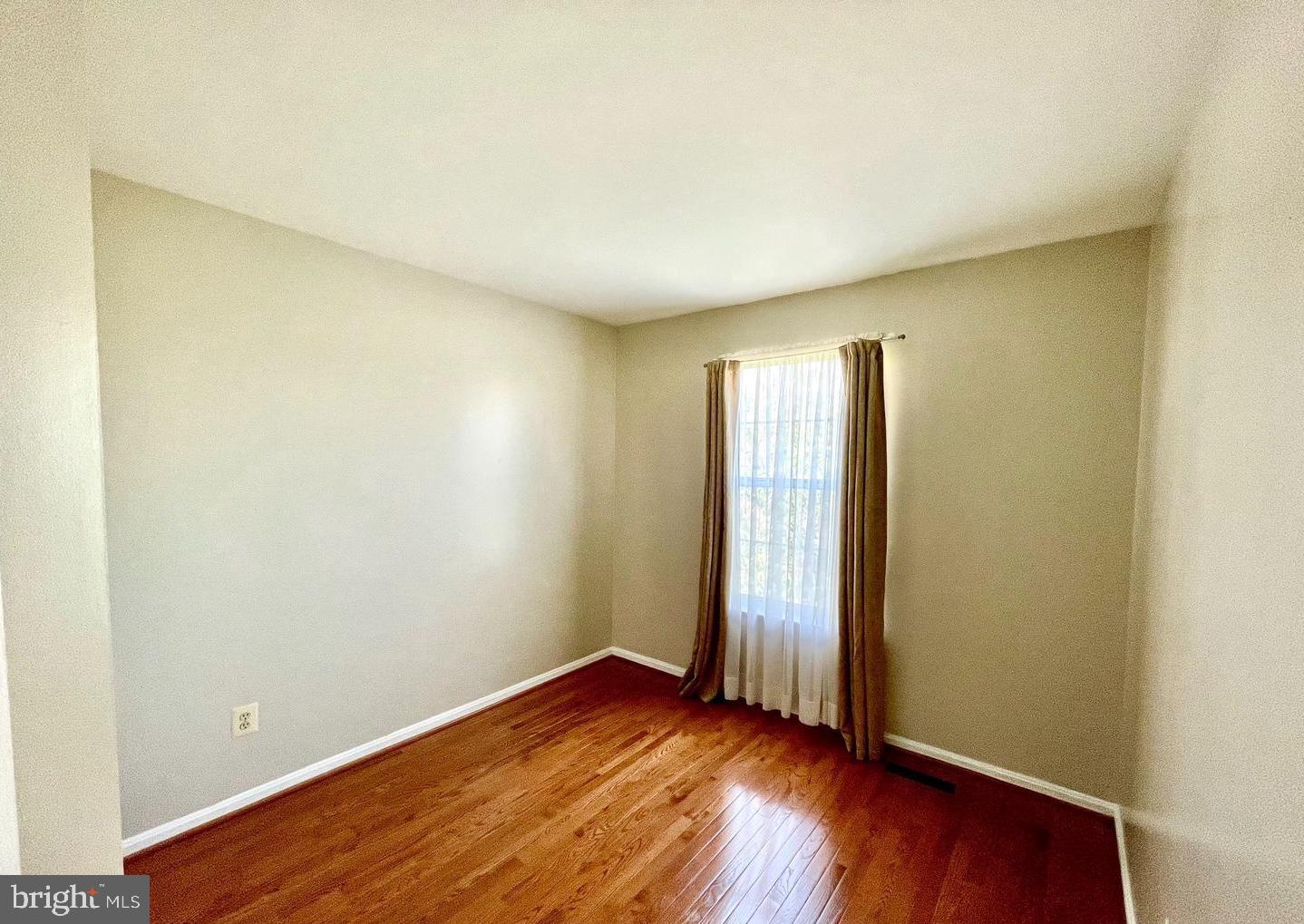 DOMINION STATION - Residential Lease