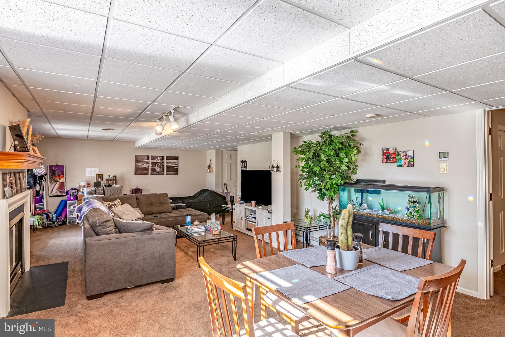 WHITFORD HILL - Residential