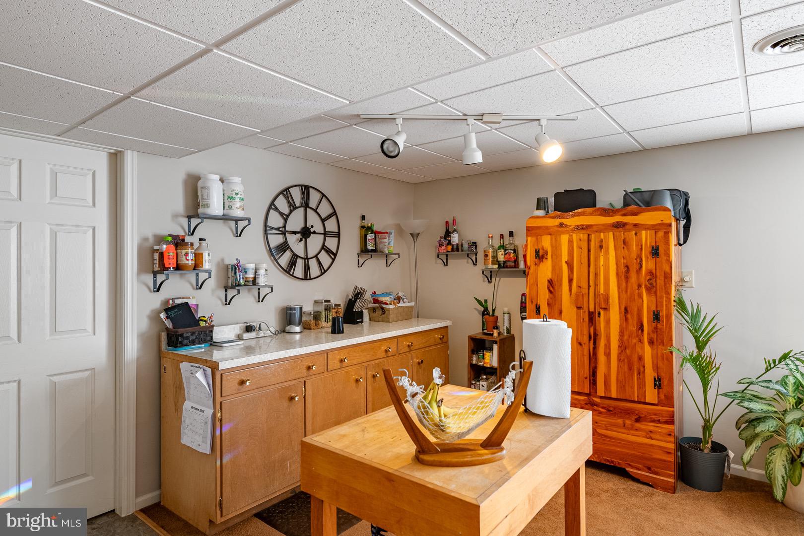 WHITFORD HILL - Residential