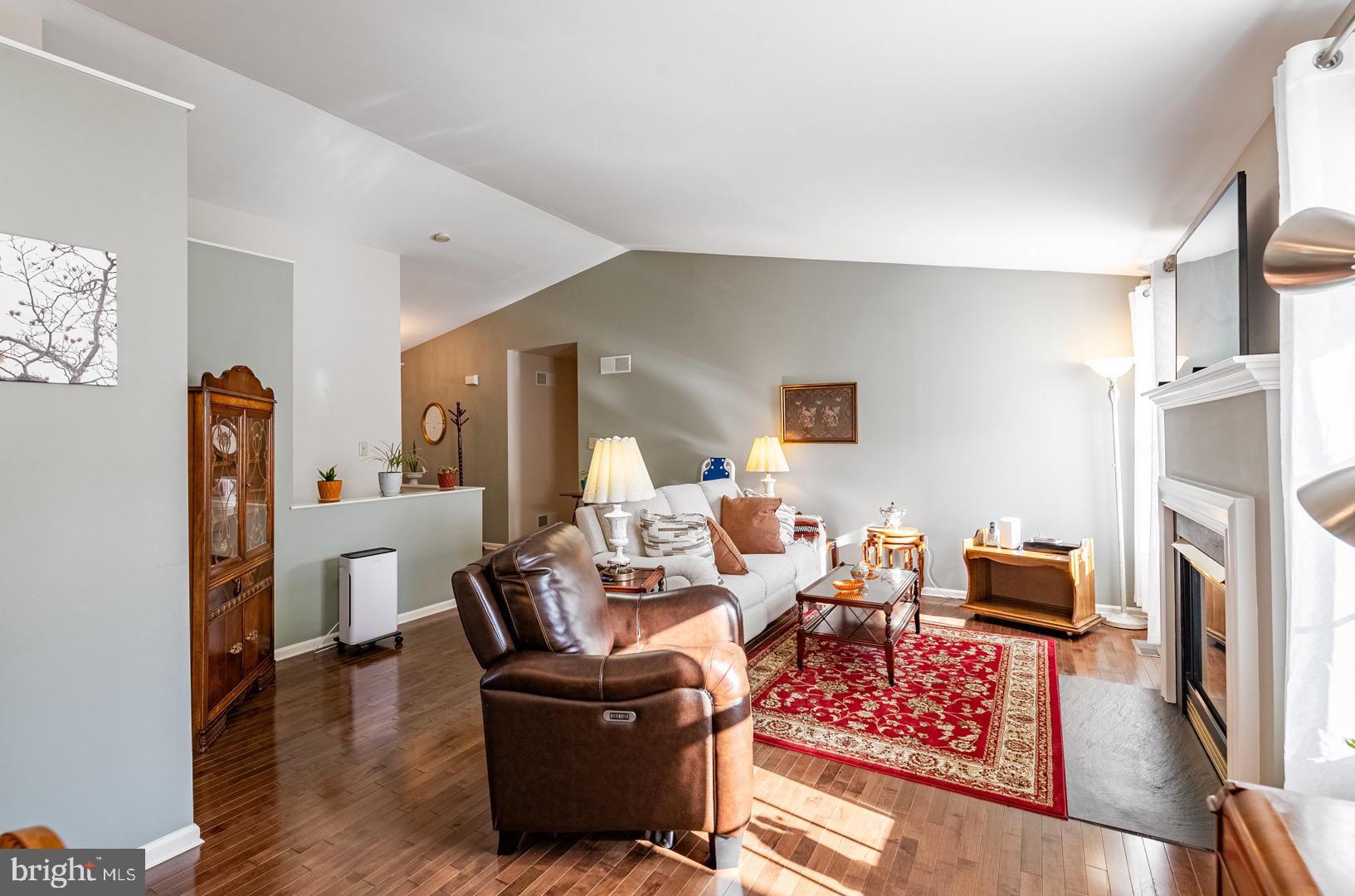 WHITFORD HILL - Residential