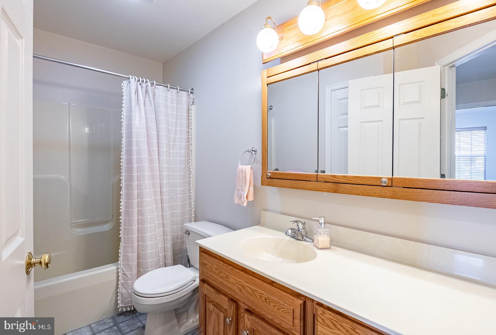 WHITFORD HILL - Residential