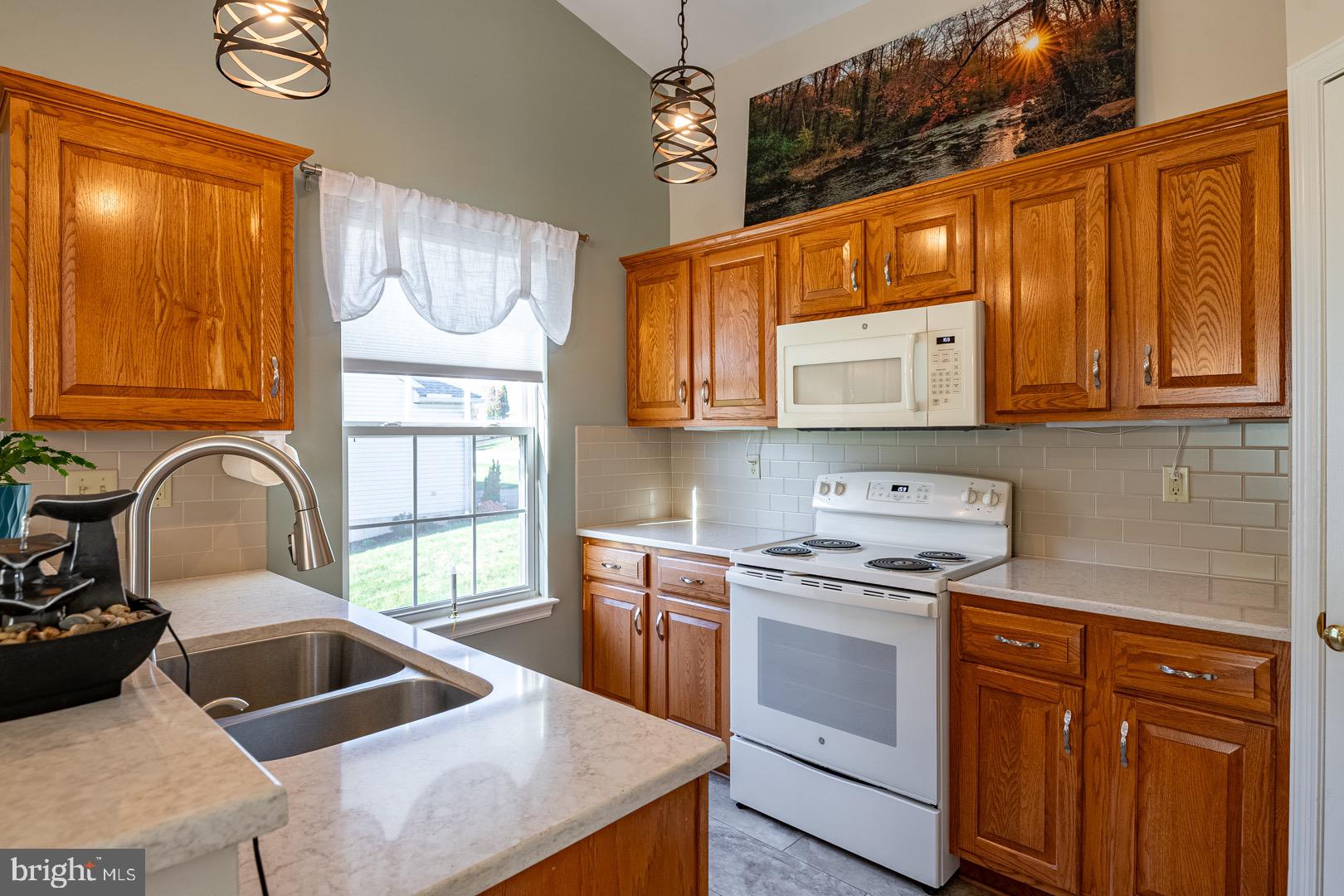 WHITFORD HILL - Residential