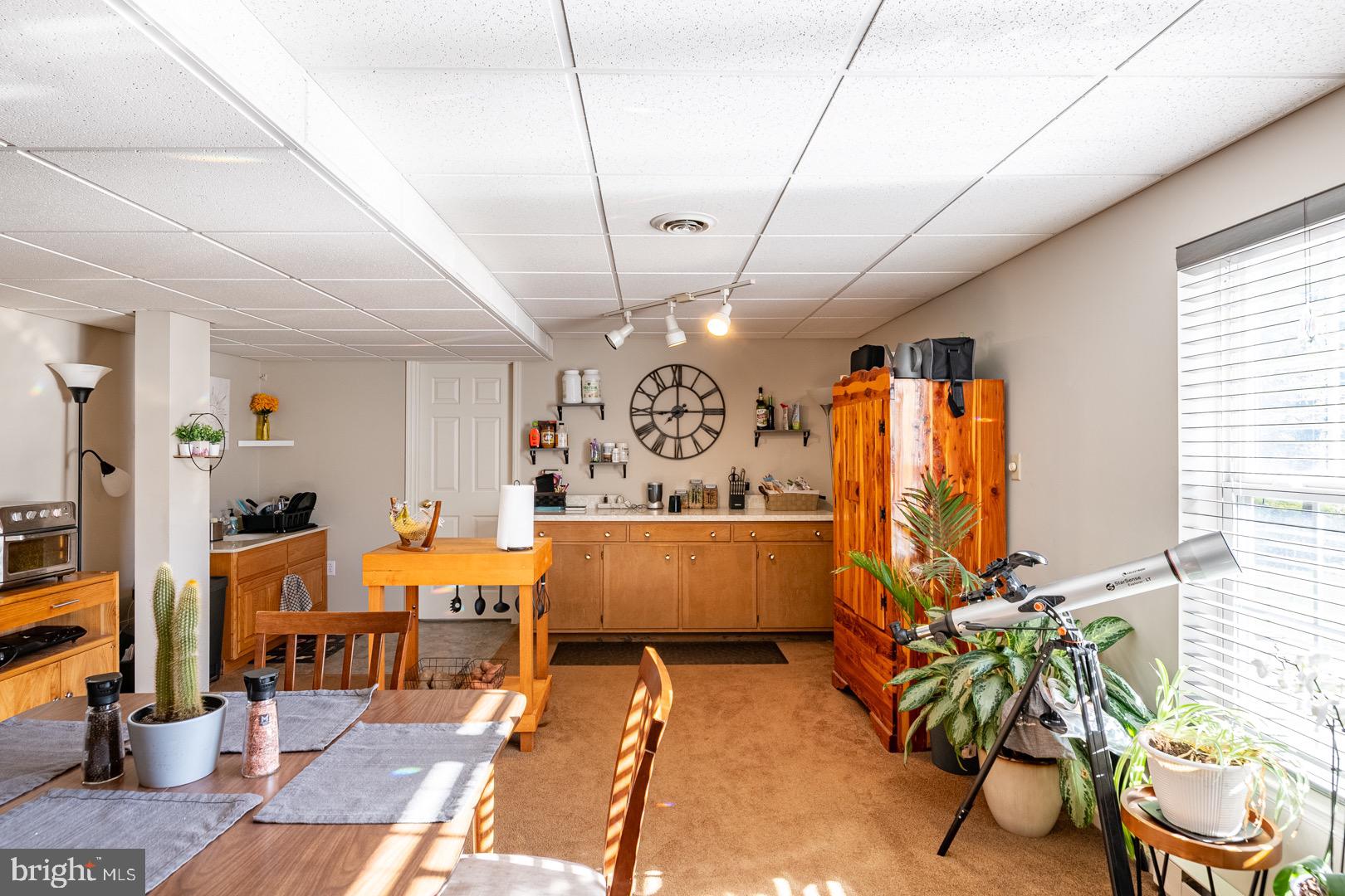 WHITFORD HILL - Residential