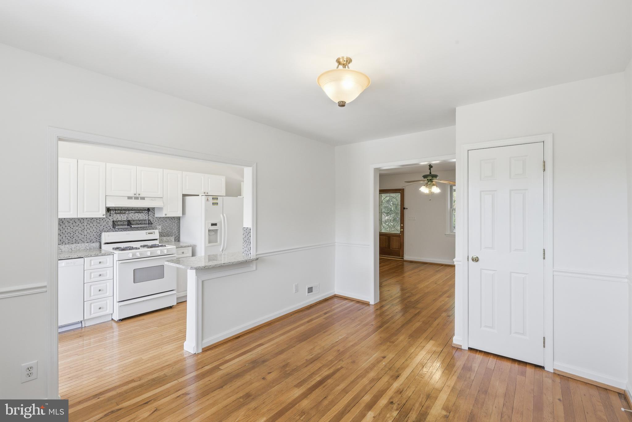 MEDFIELD - Residential