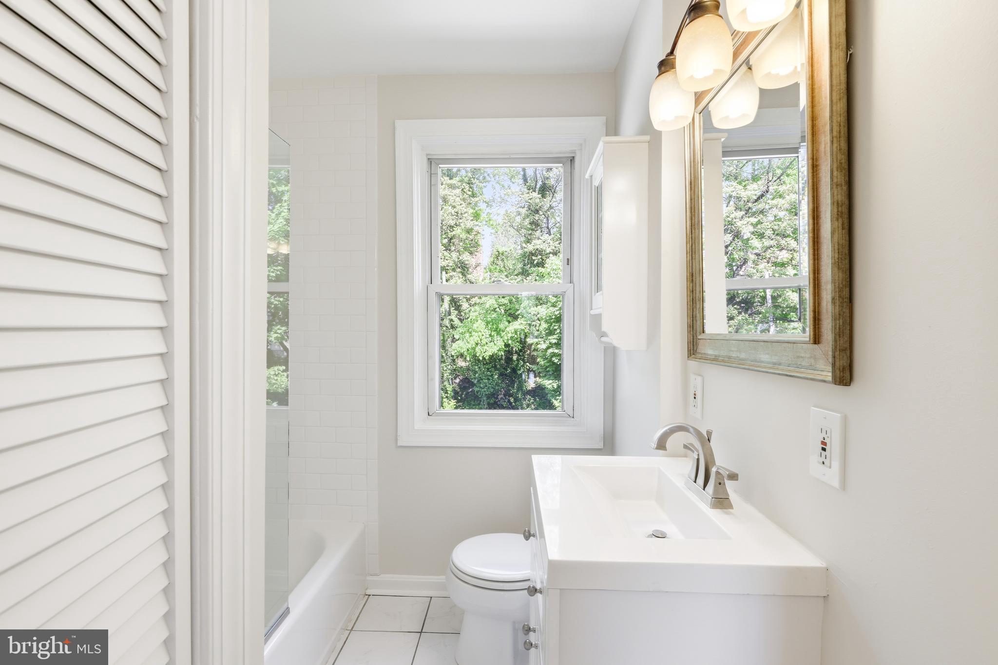 MEDFIELD - Residential