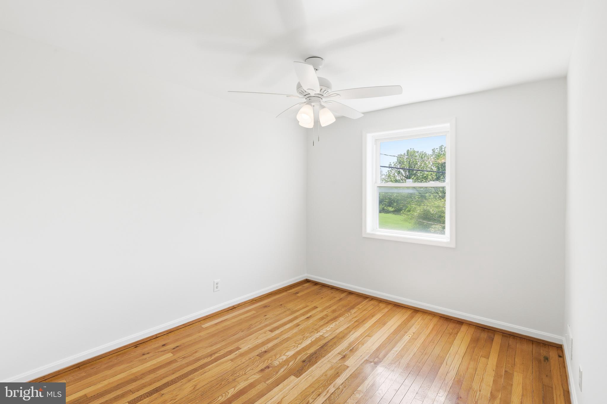MEDFIELD - Residential
