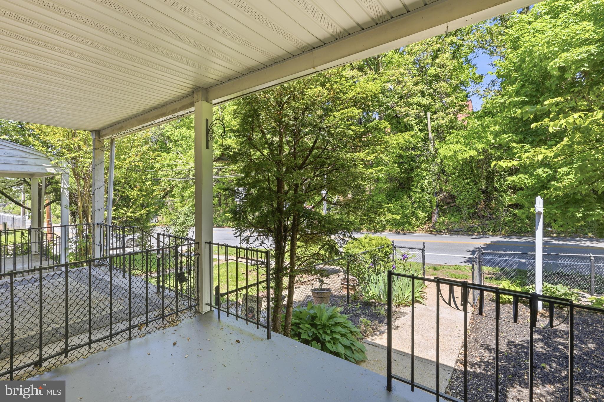 MEDFIELD - Residential