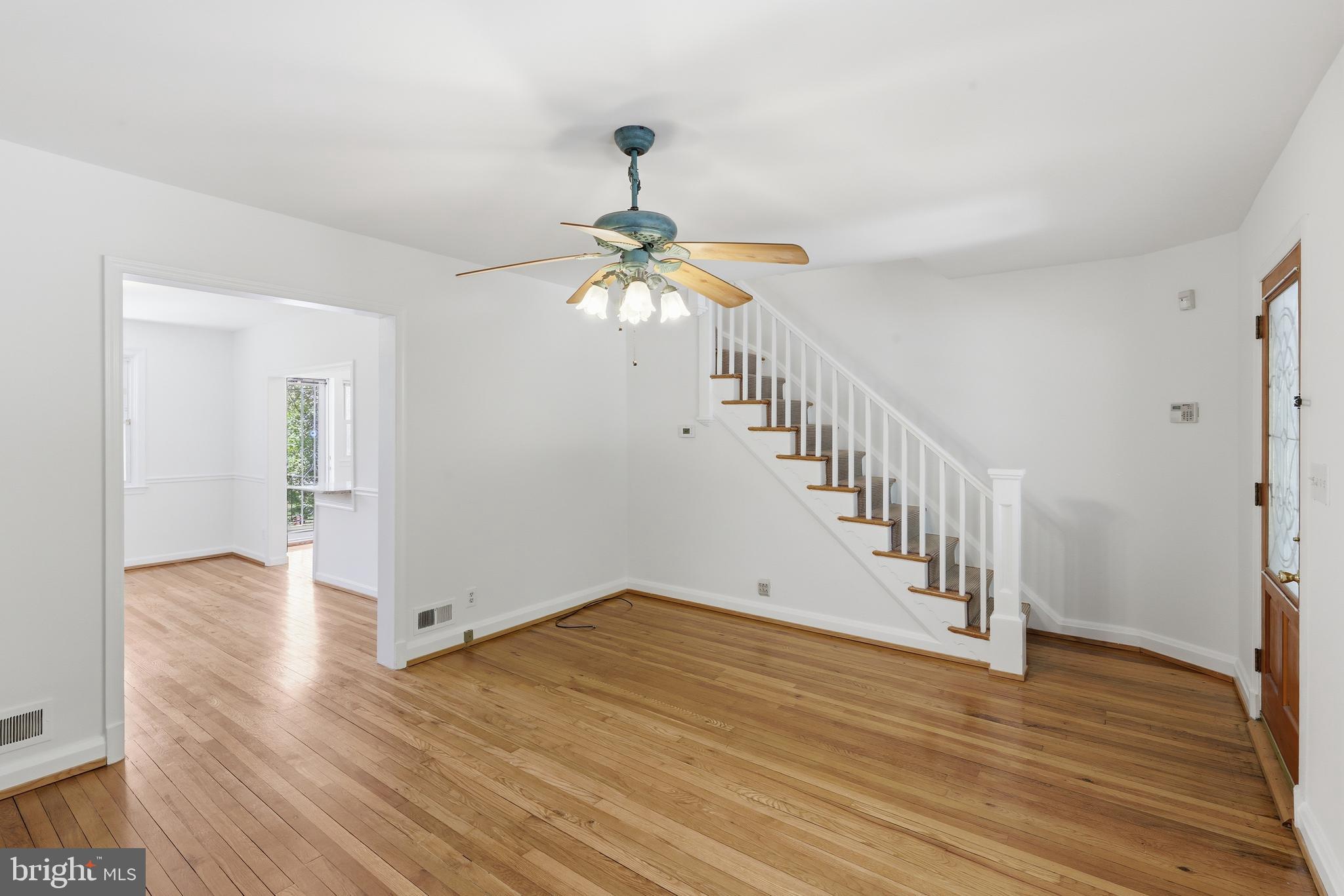 MEDFIELD - Residential