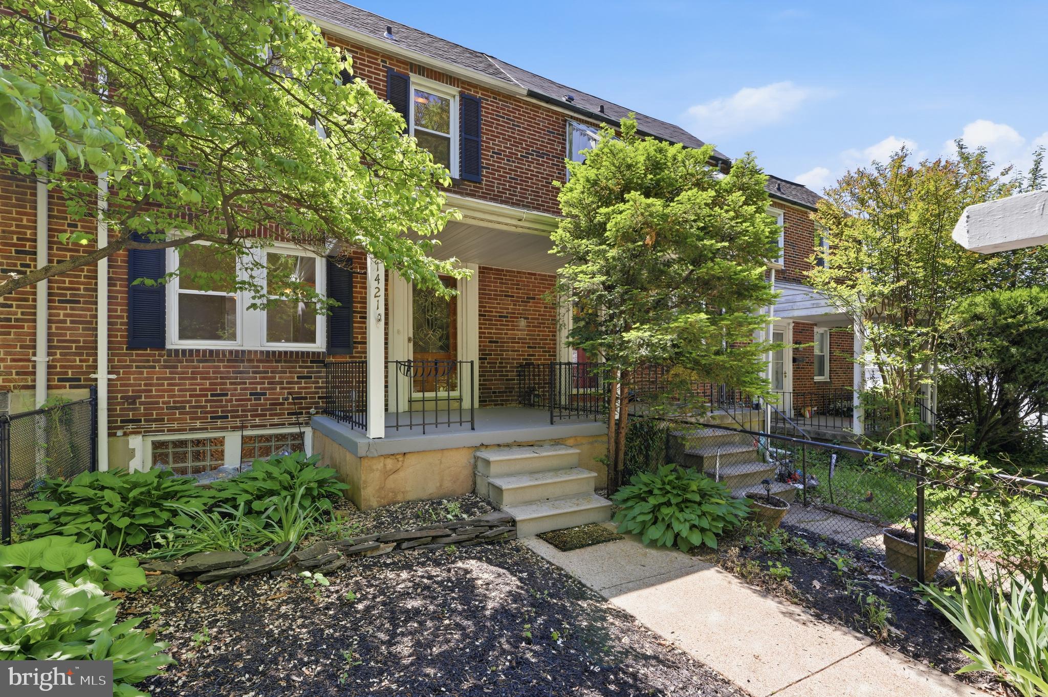 MEDFIELD - Residential
