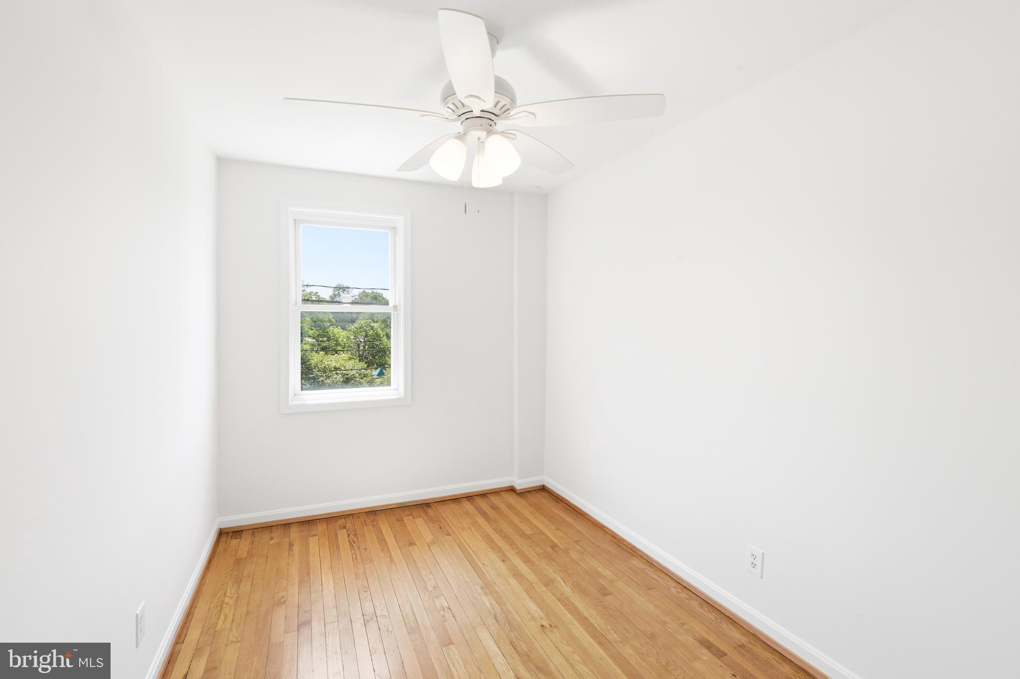 MEDFIELD - Residential