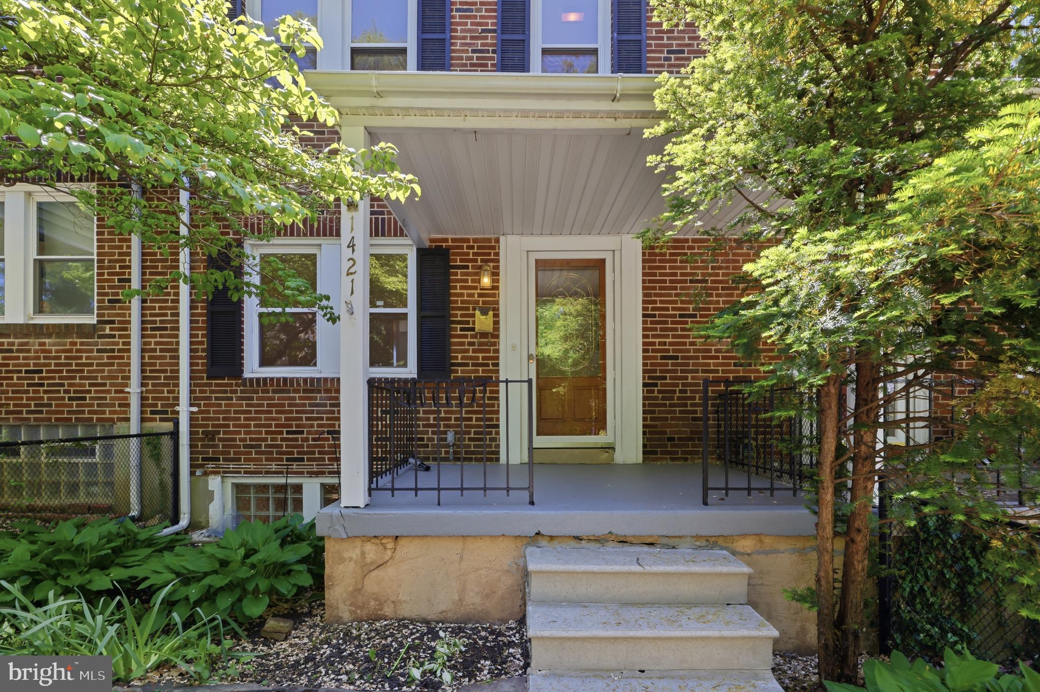 MEDFIELD - Residential