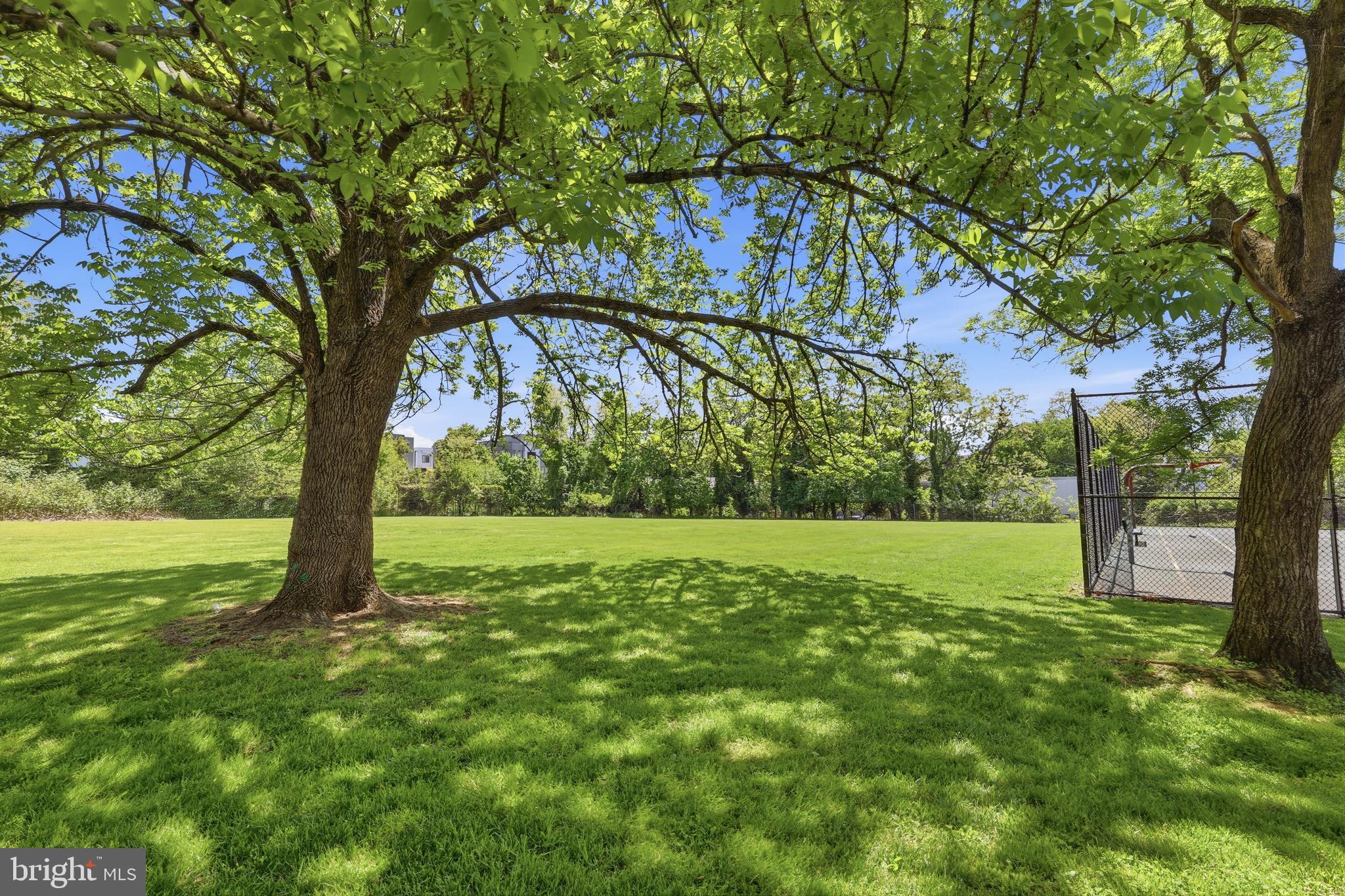 MEDFIELD - Residential