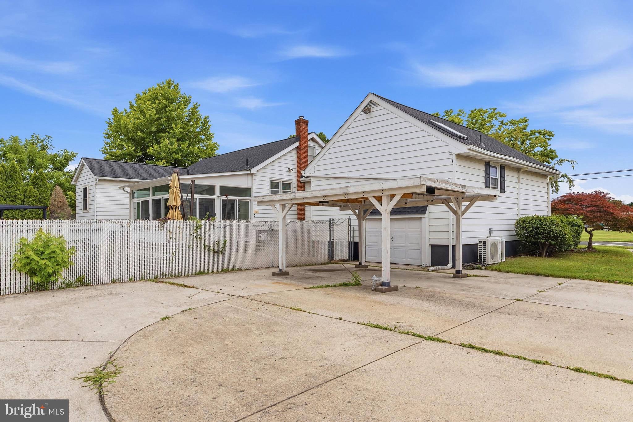 147 MOTT AVENUE