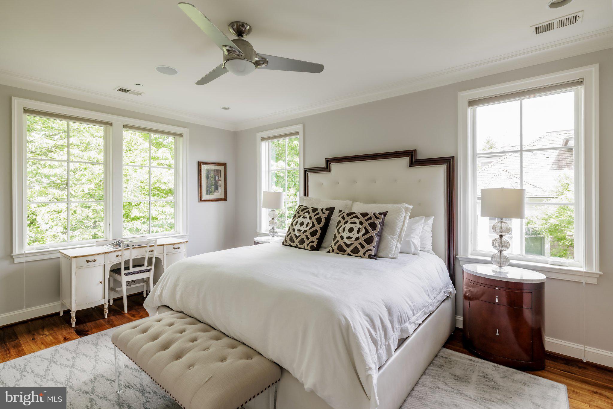 PHILLIPS PARK - Residential