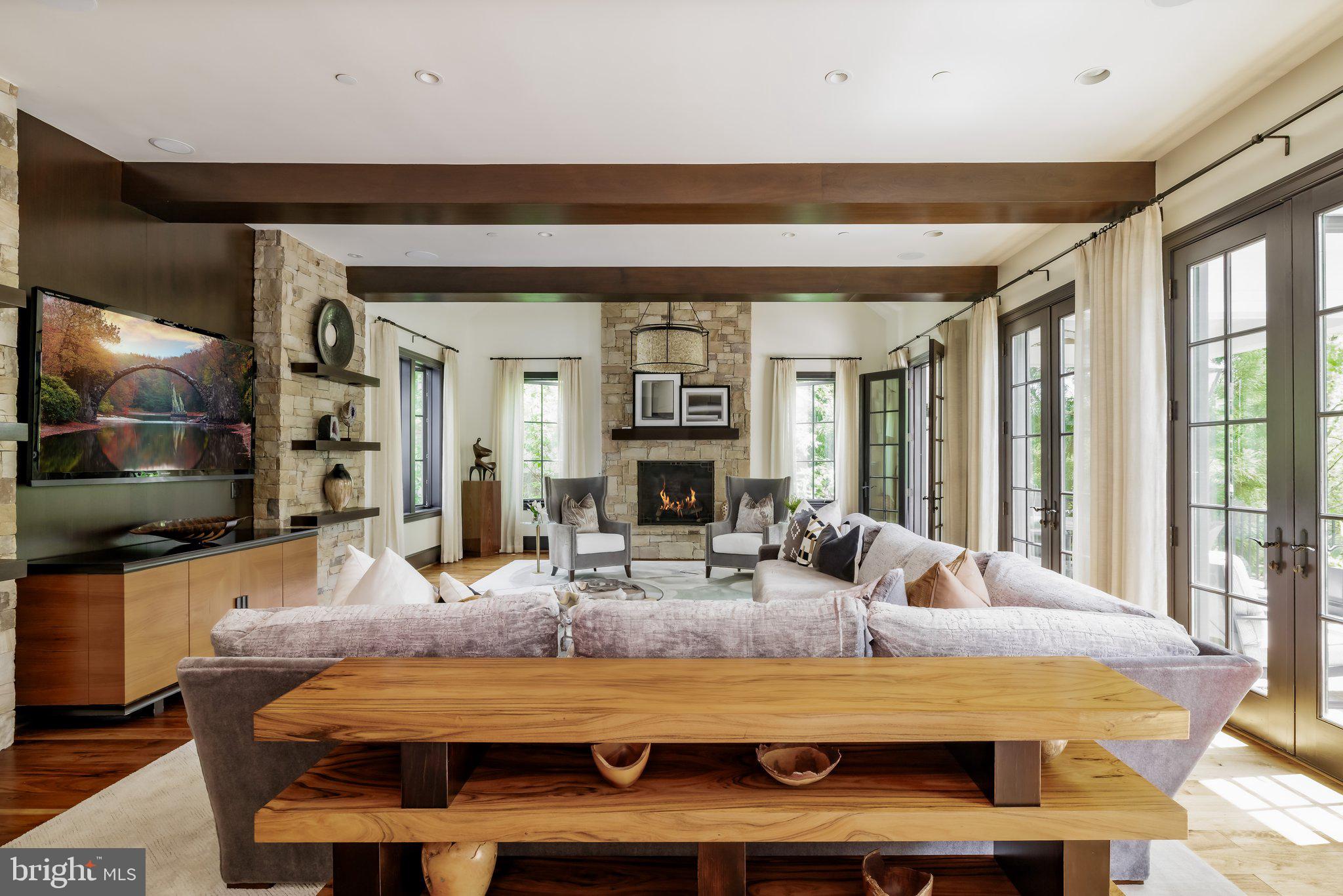 PHILLIPS PARK - Residential