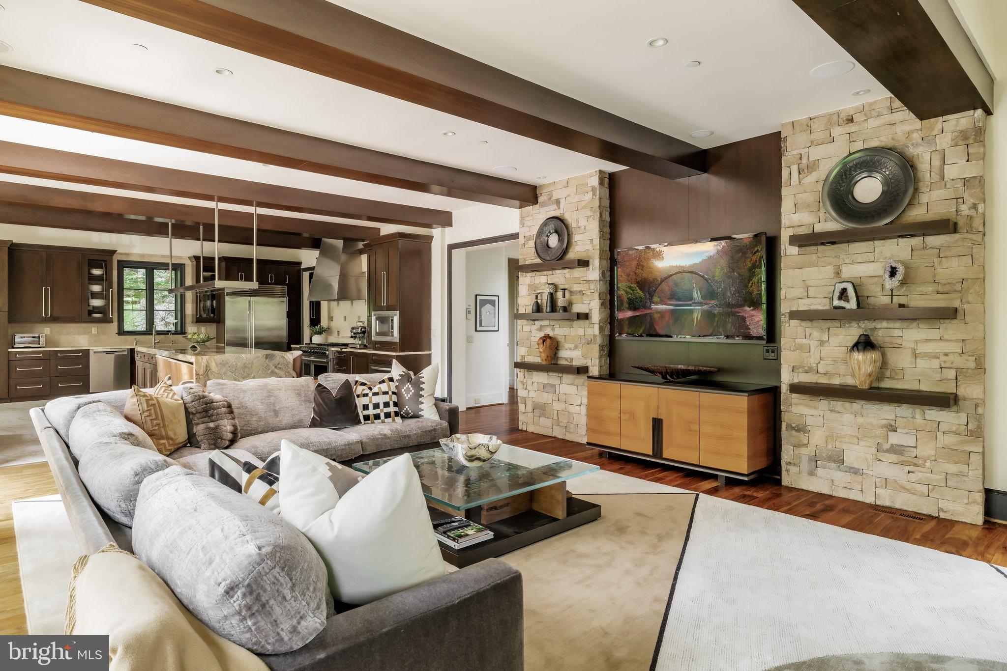PHILLIPS PARK - Residential