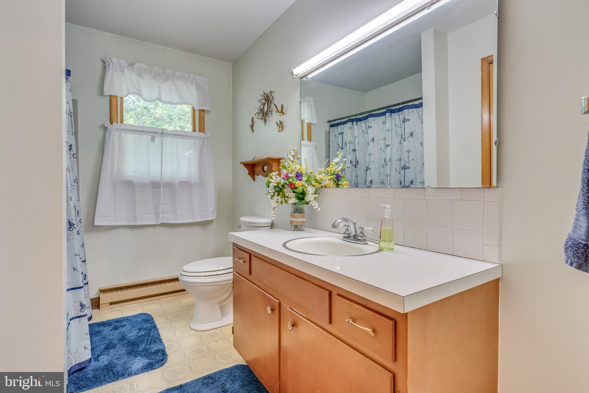 EARL ACRES - Residential