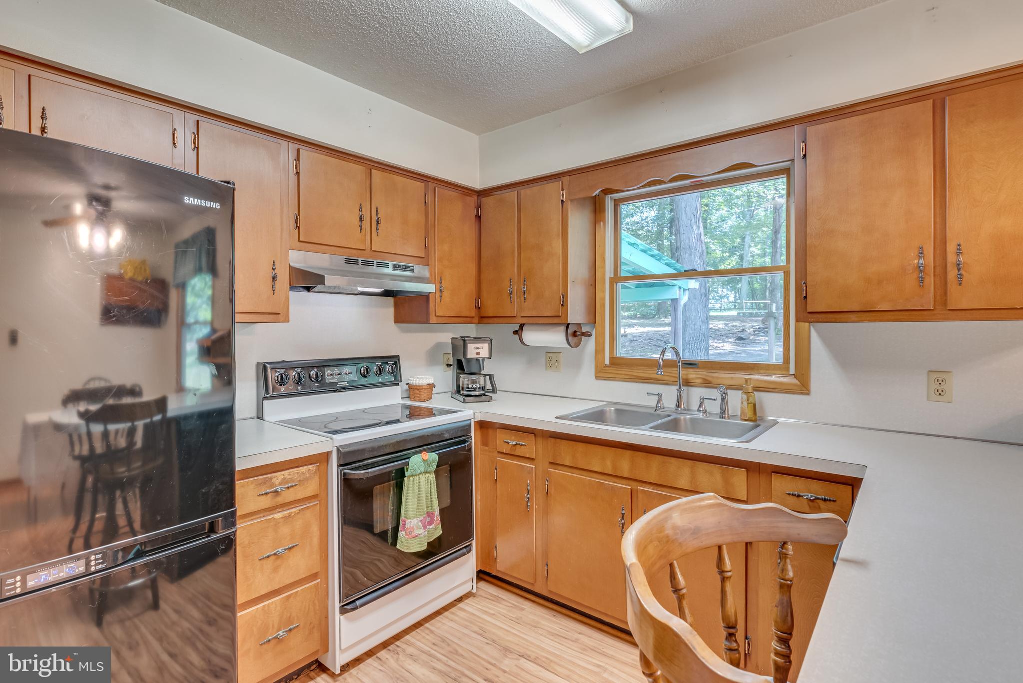 EARL ACRES - Residential