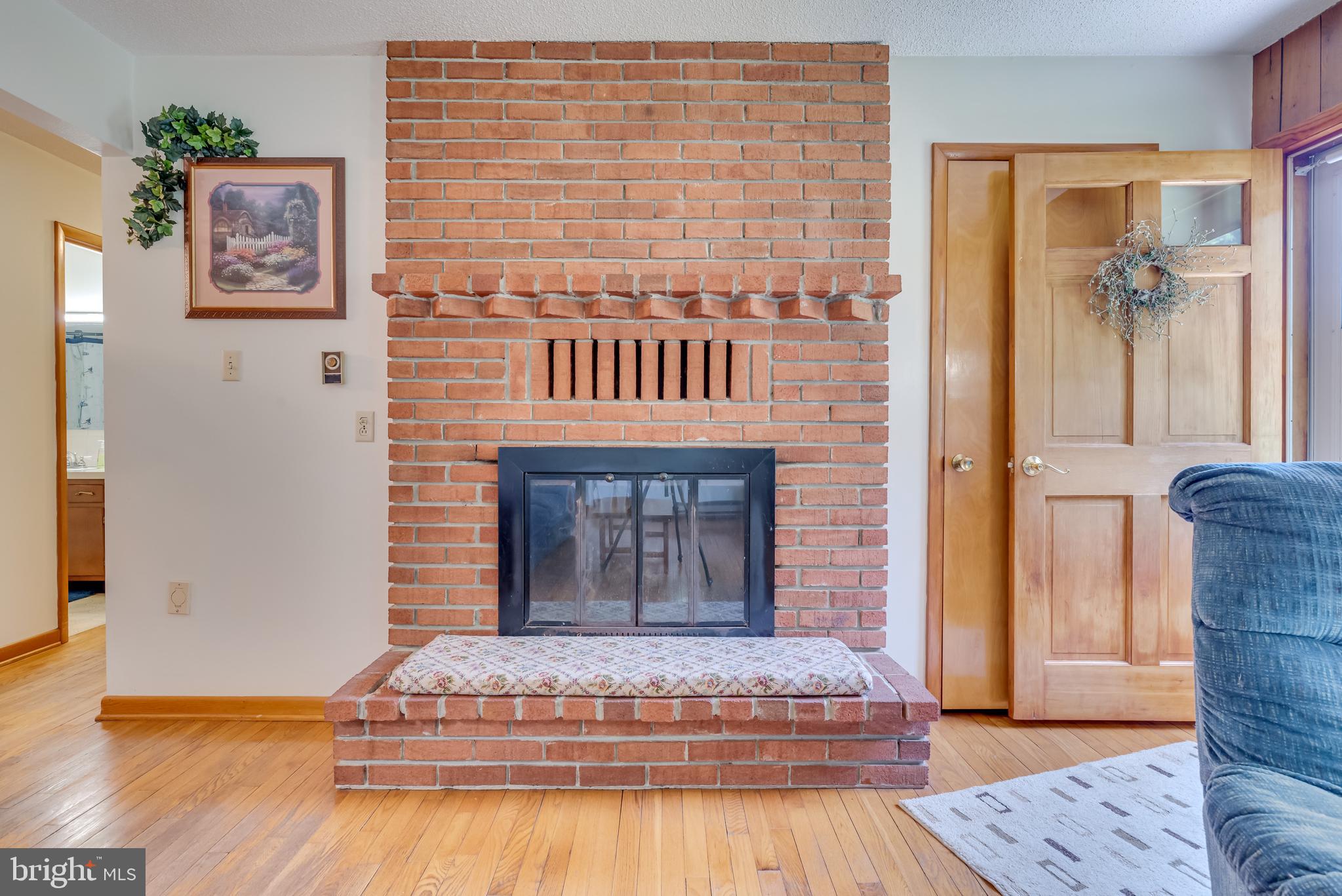 EARL ACRES - Residential