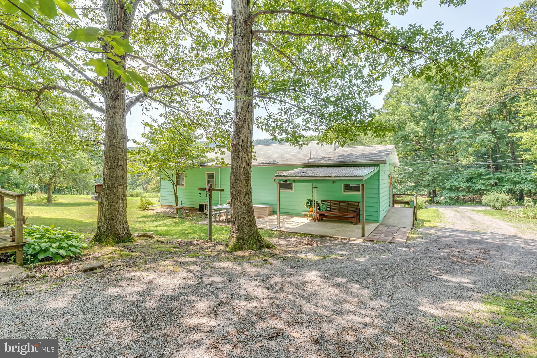 EARL ACRES - Residential