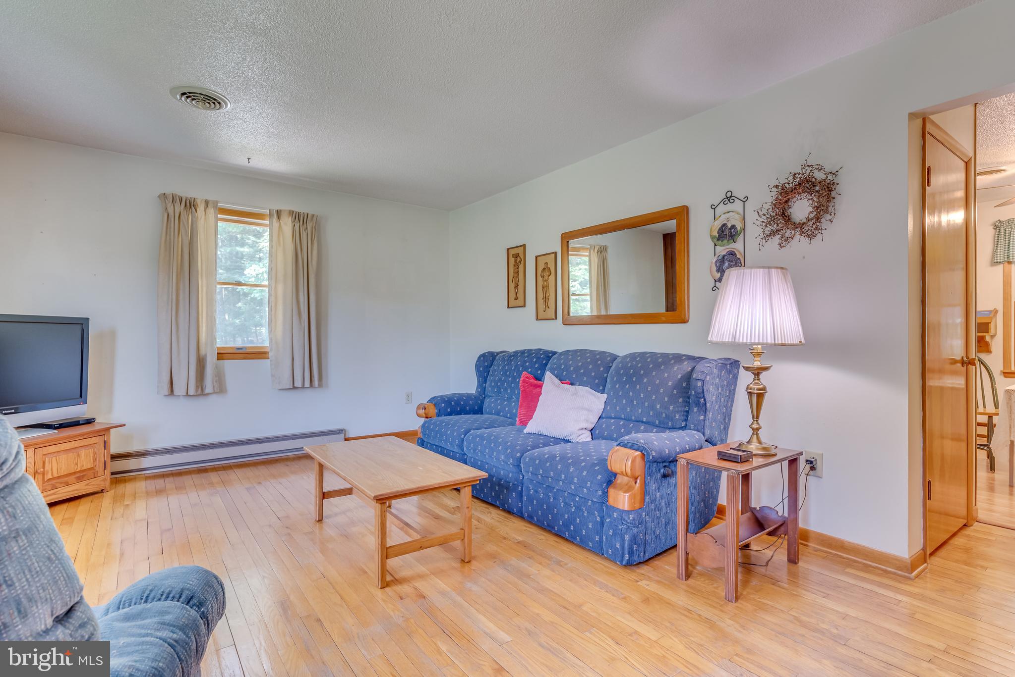 EARL ACRES - Residential