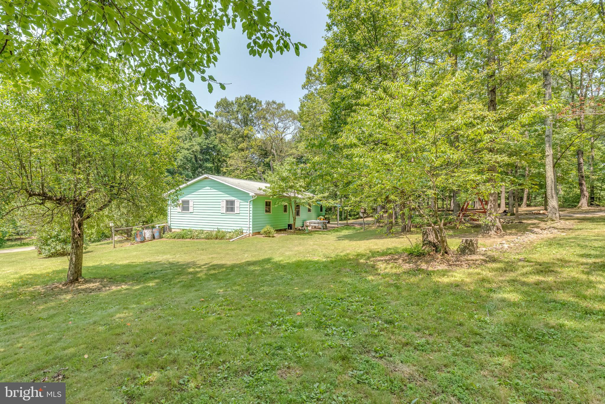 EARL ACRES - Residential