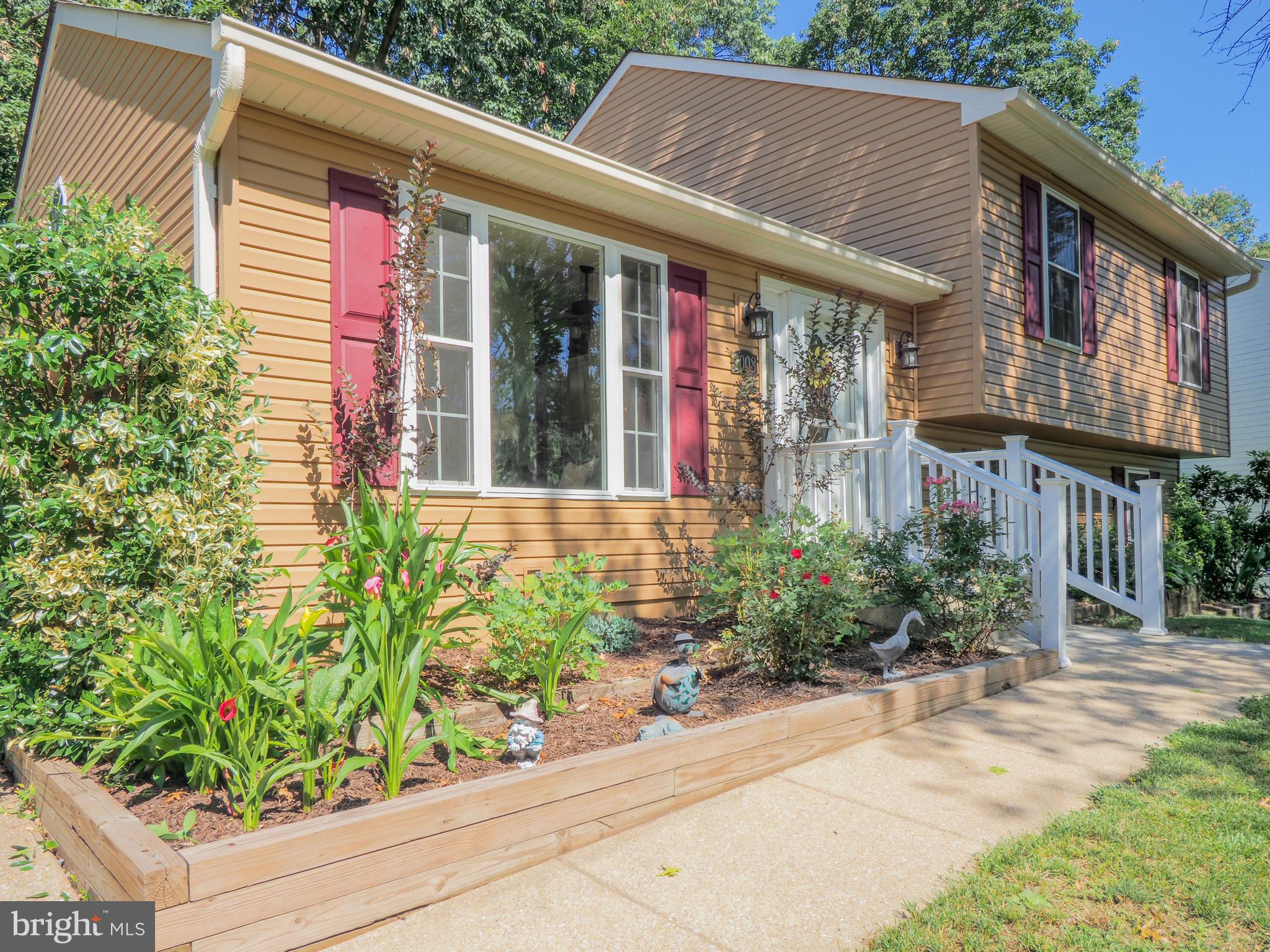 MAYFIELD MANOR - Residential