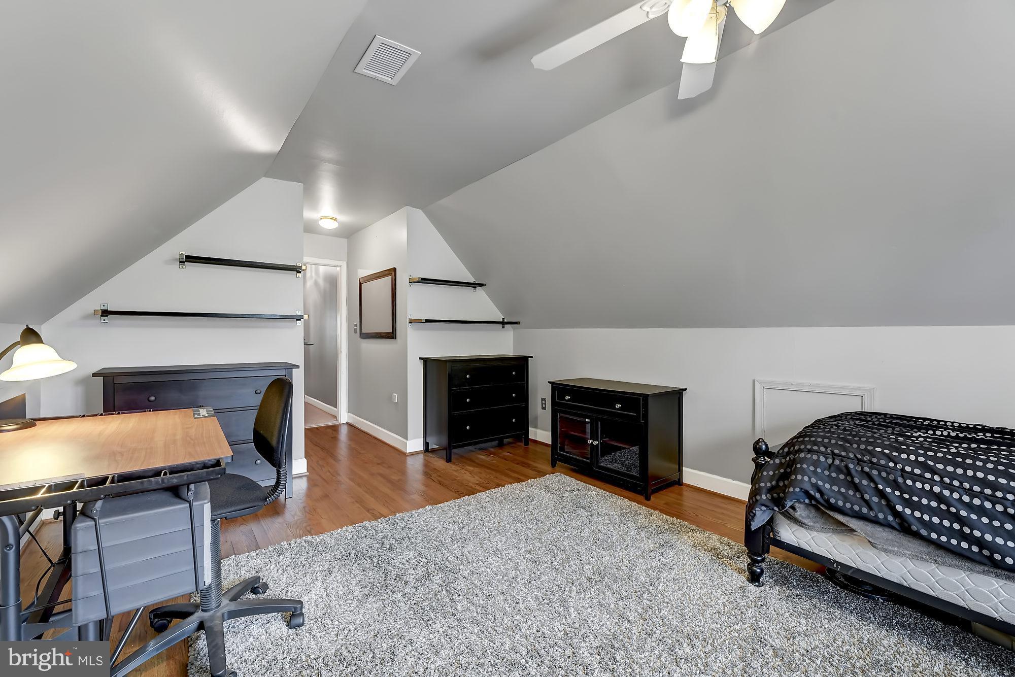 COOL SPRINGS - Residential