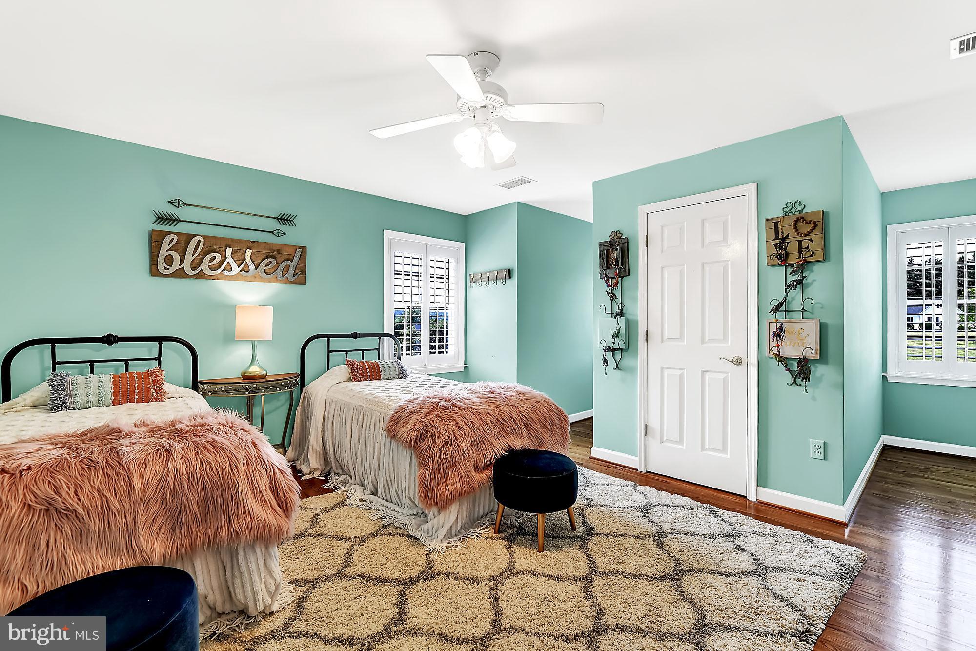 COOL SPRINGS - Residential