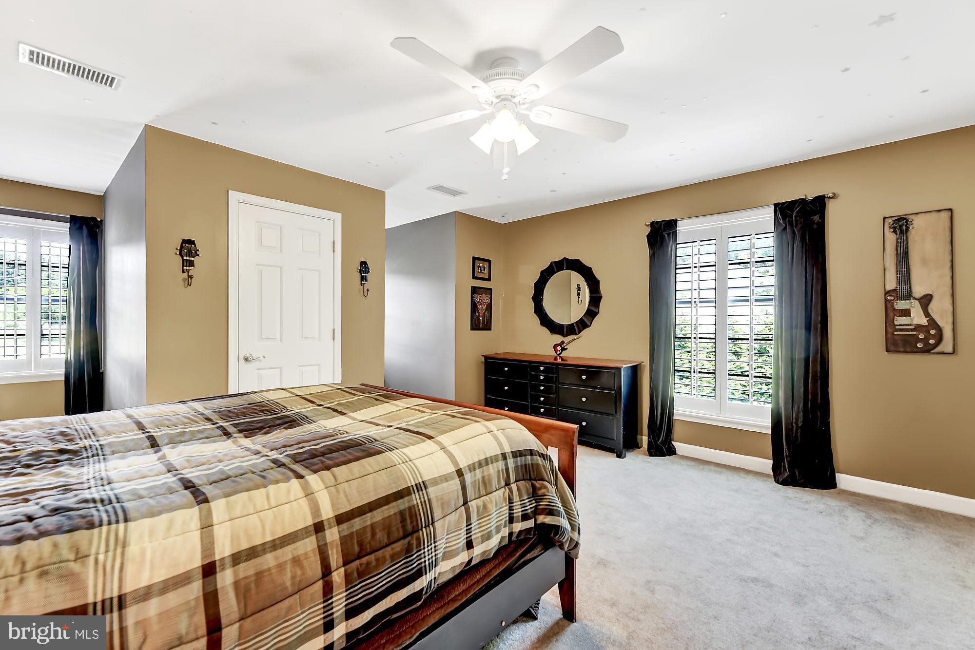 COOL SPRINGS - Residential