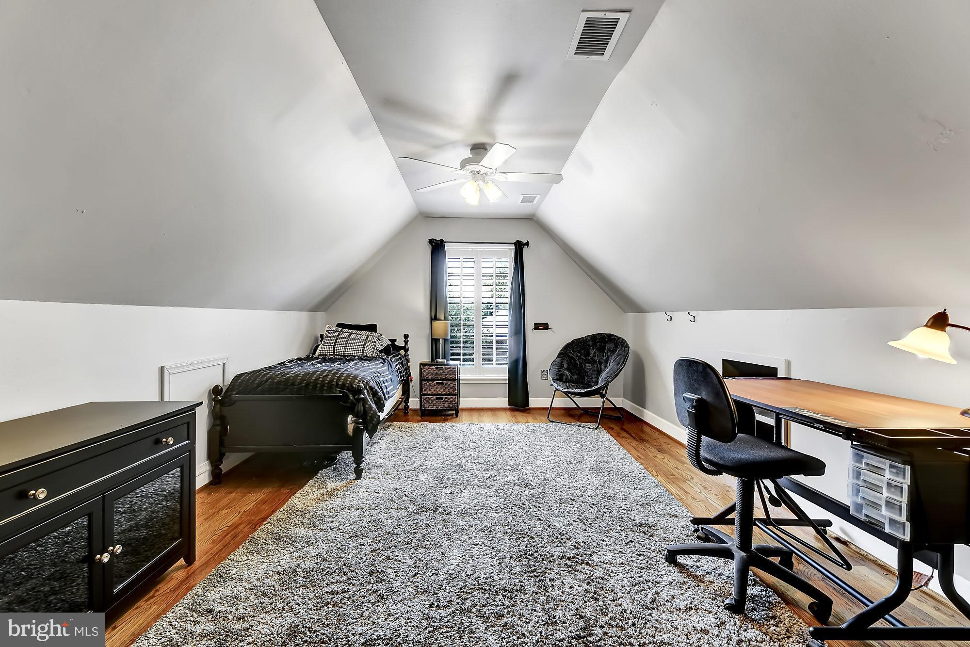 COOL SPRINGS - Residential