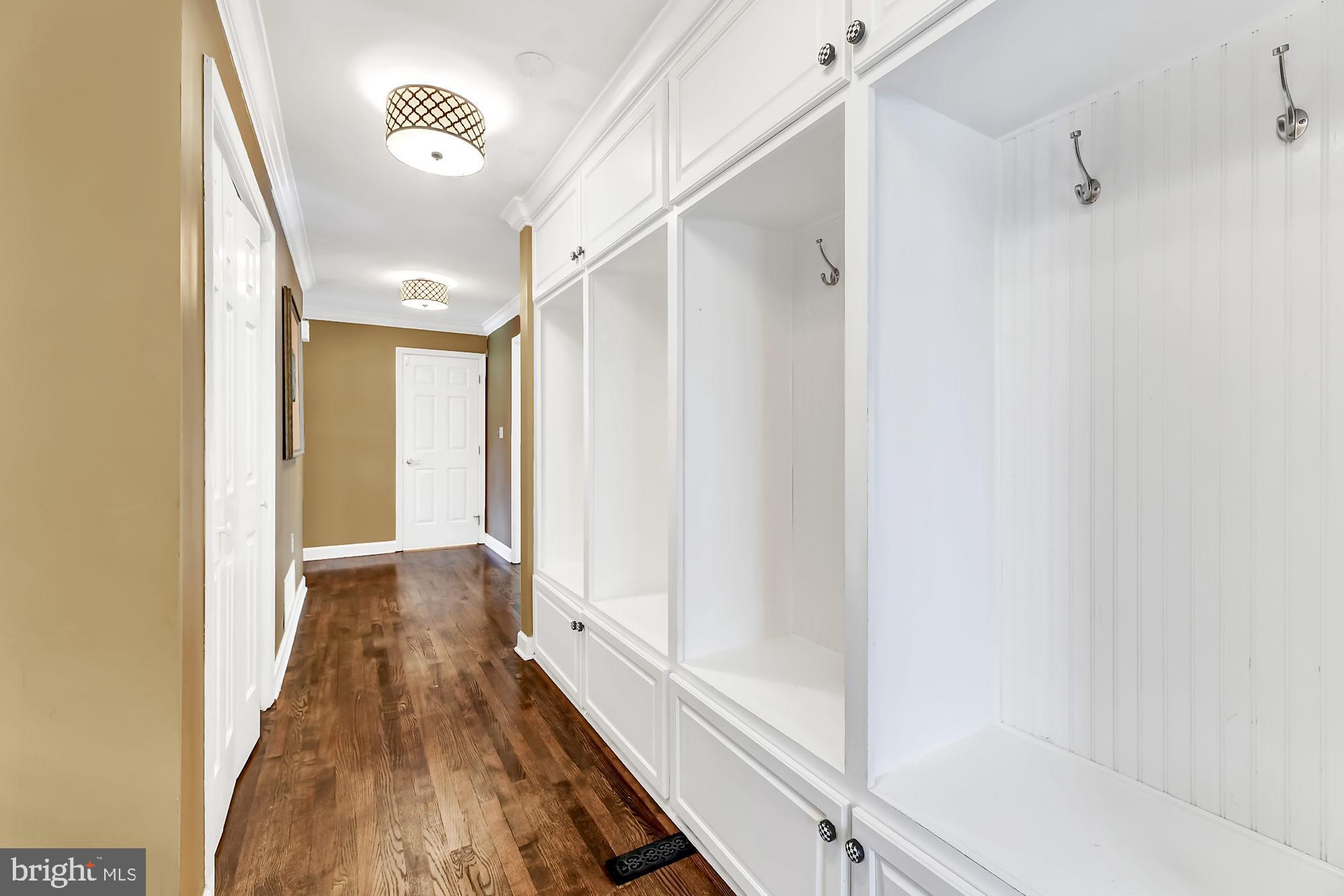 COOL SPRINGS - Residential