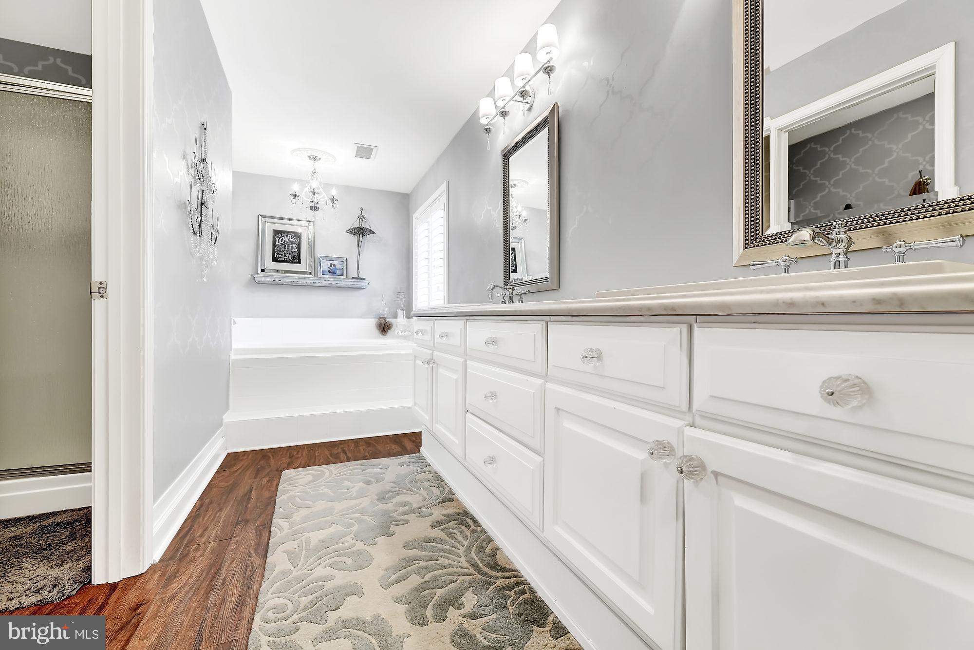 COOL SPRINGS - Residential