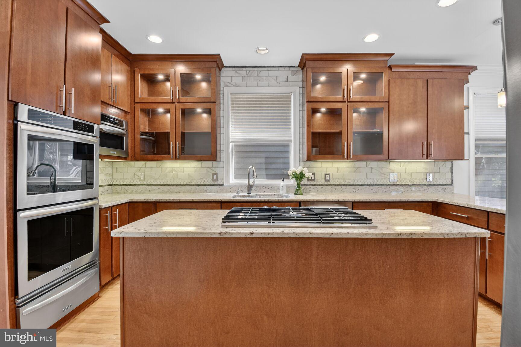 GROSVENOR WOODS - Residential