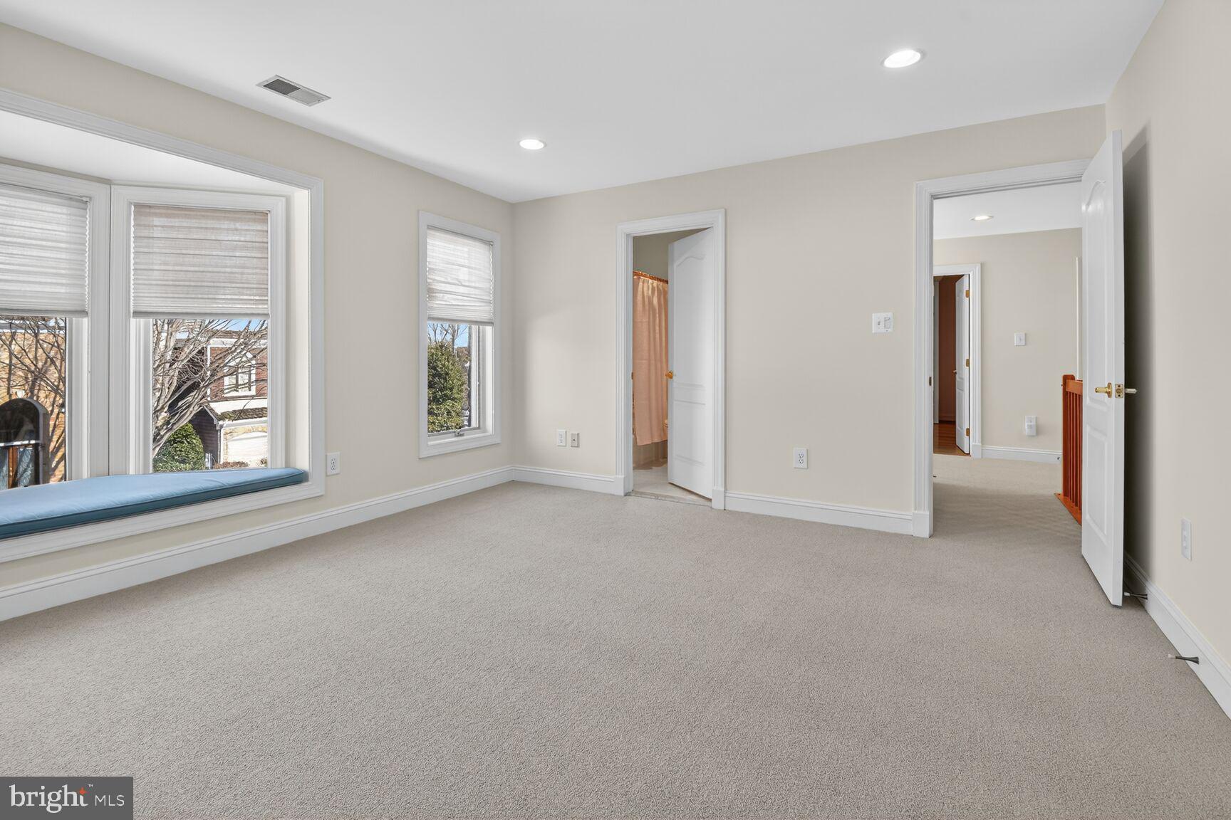 GROSVENOR WOODS - Residential