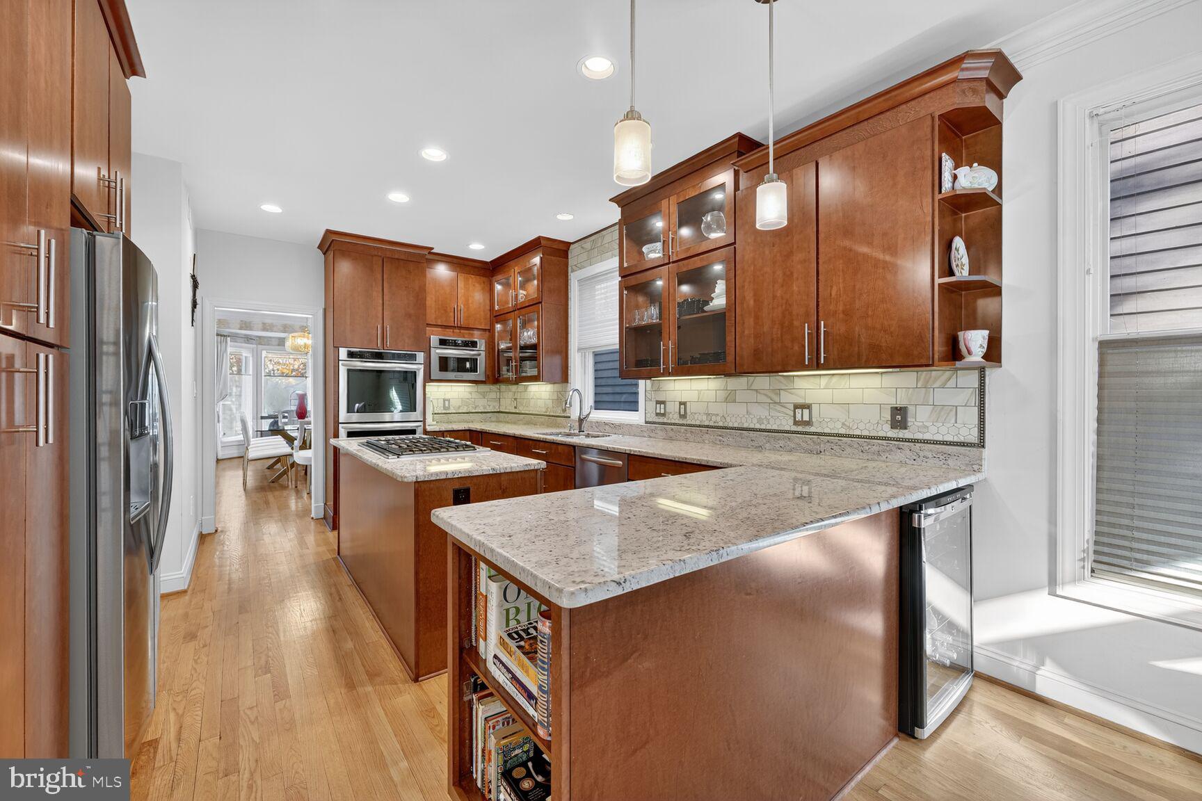 GROSVENOR WOODS - Residential