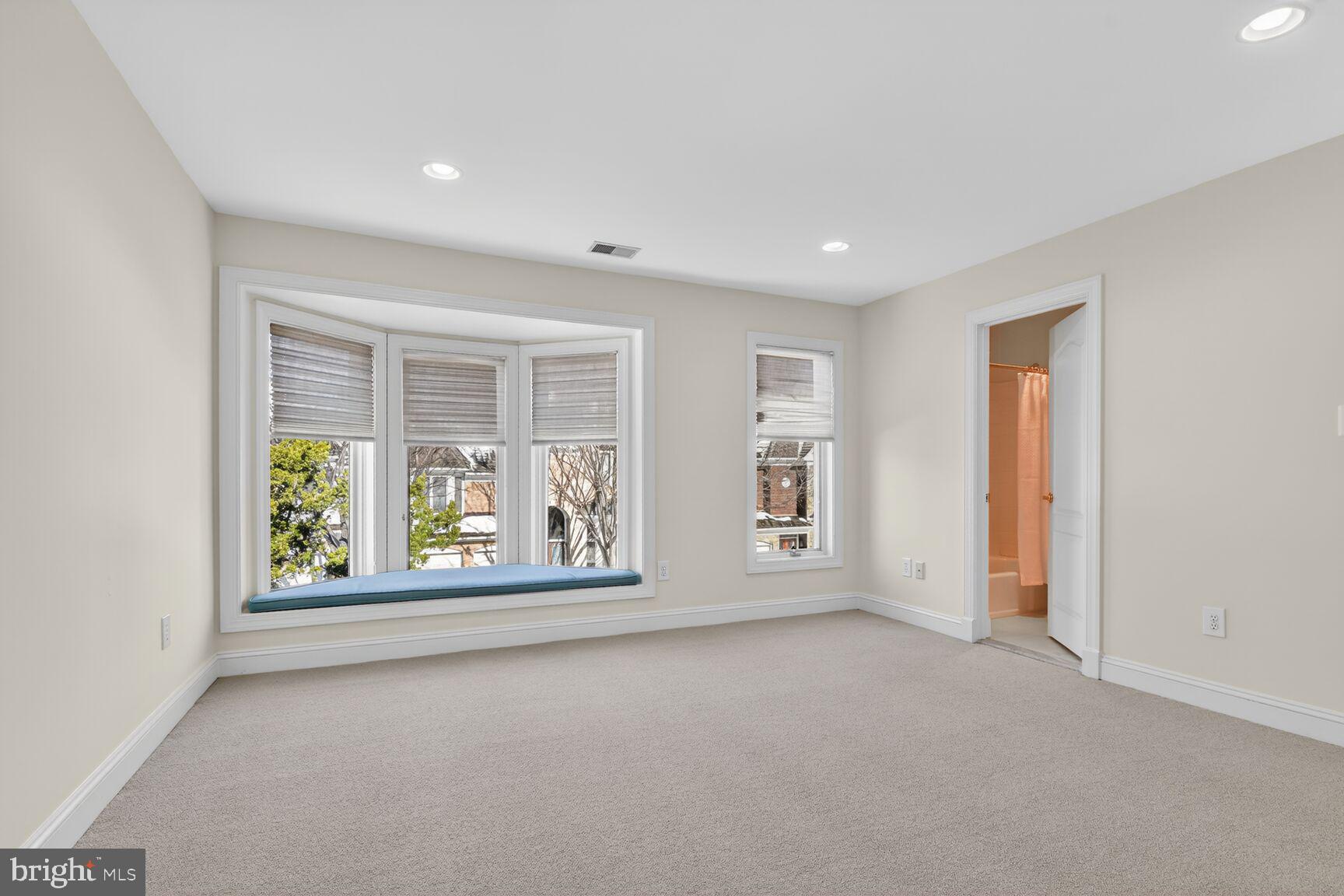 GROSVENOR WOODS - Residential