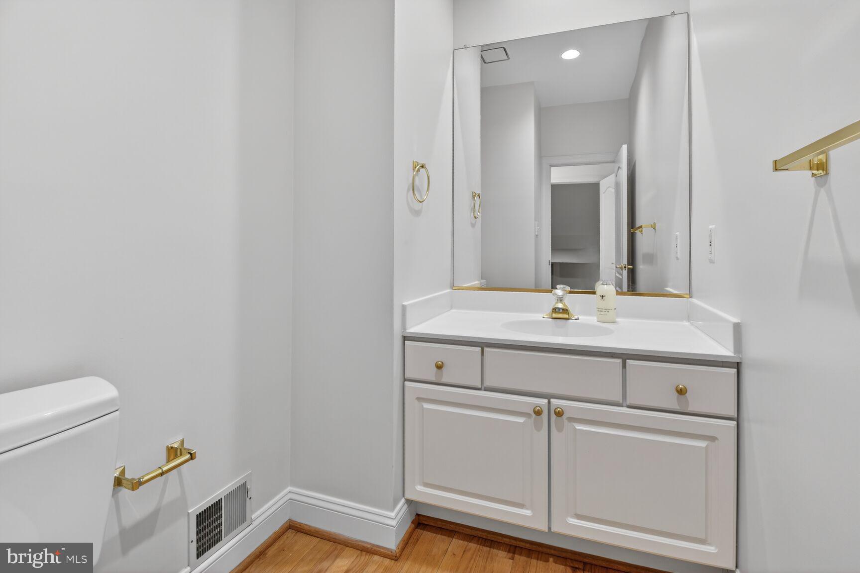 GROSVENOR WOODS - Residential