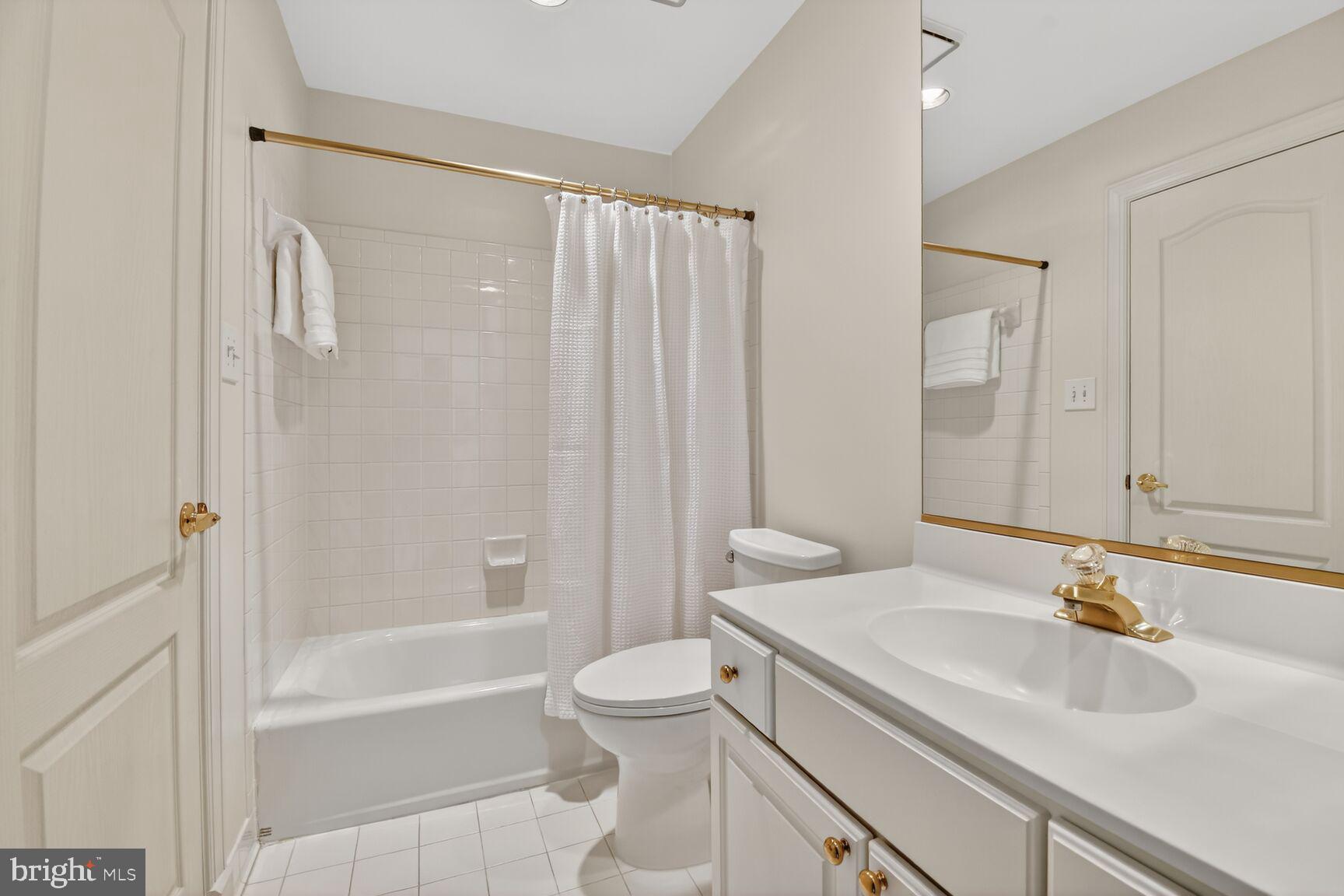 GROSVENOR WOODS - Residential