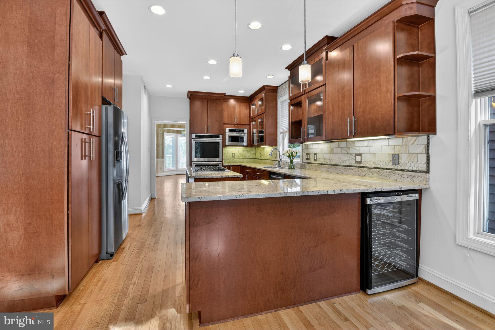 GROSVENOR WOODS - Residential