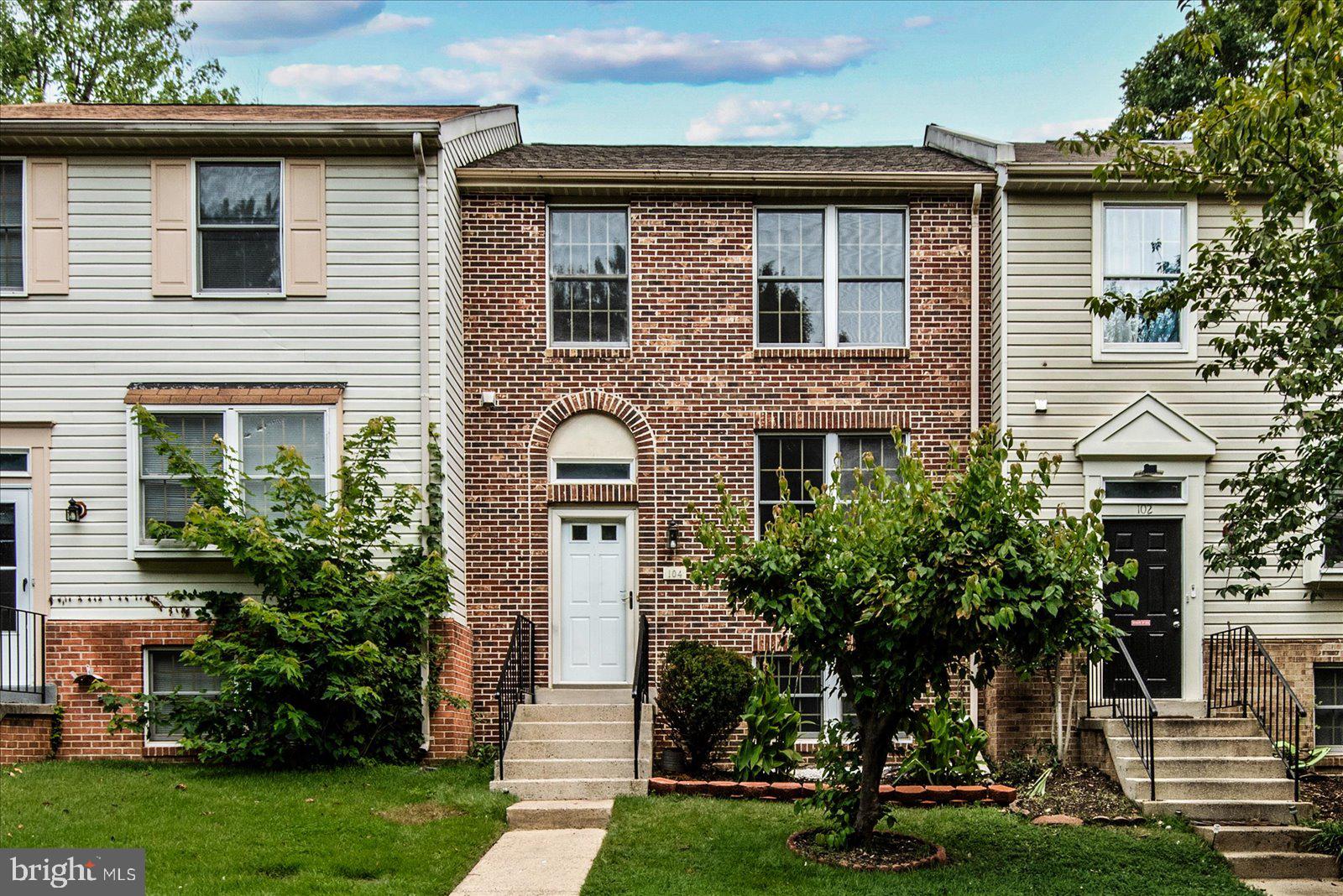 104 RIDGECREST COURT