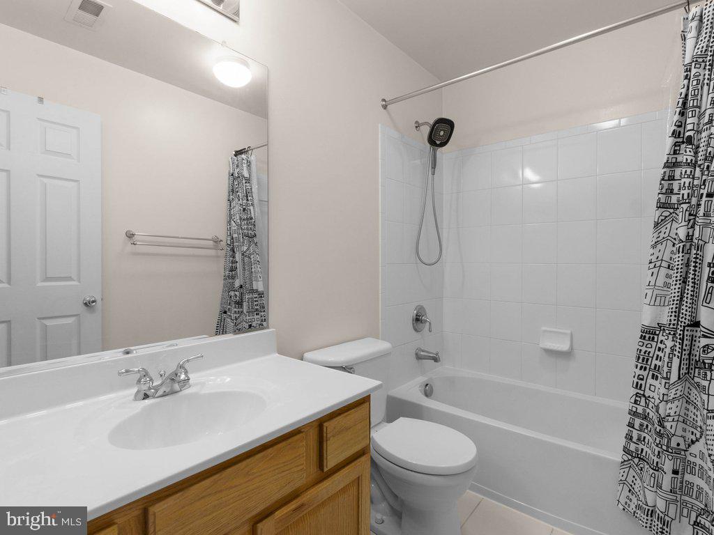 WATERS EDGE - Residential