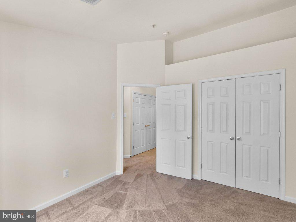 WATERS EDGE - Residential