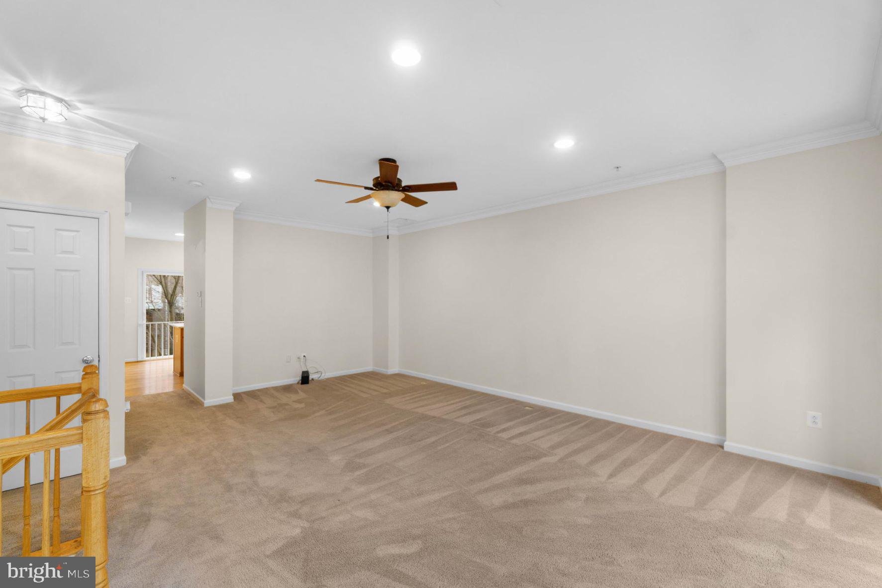 WATERS EDGE - Residential