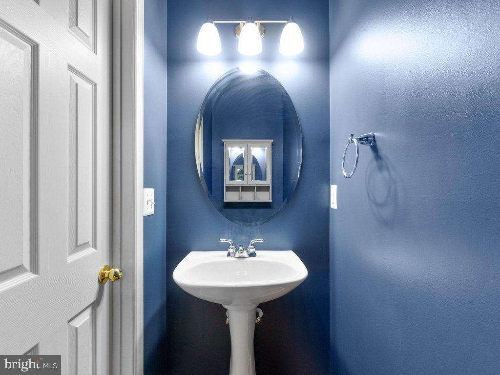 WATERS EDGE - Residential