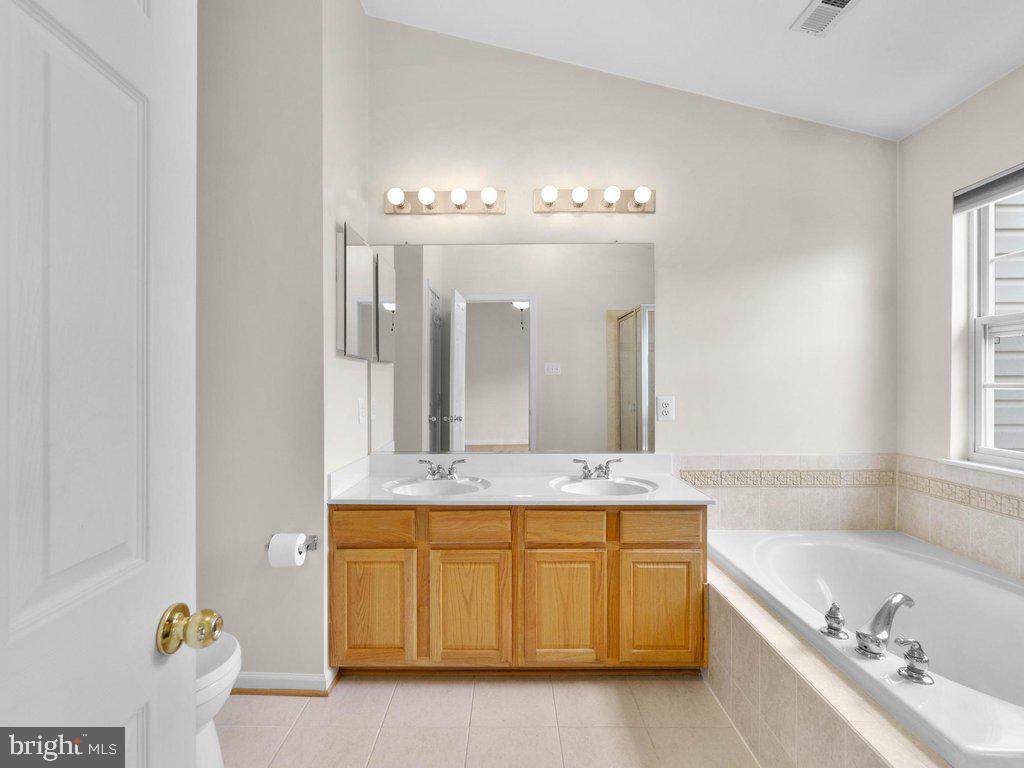 WATERS EDGE - Residential