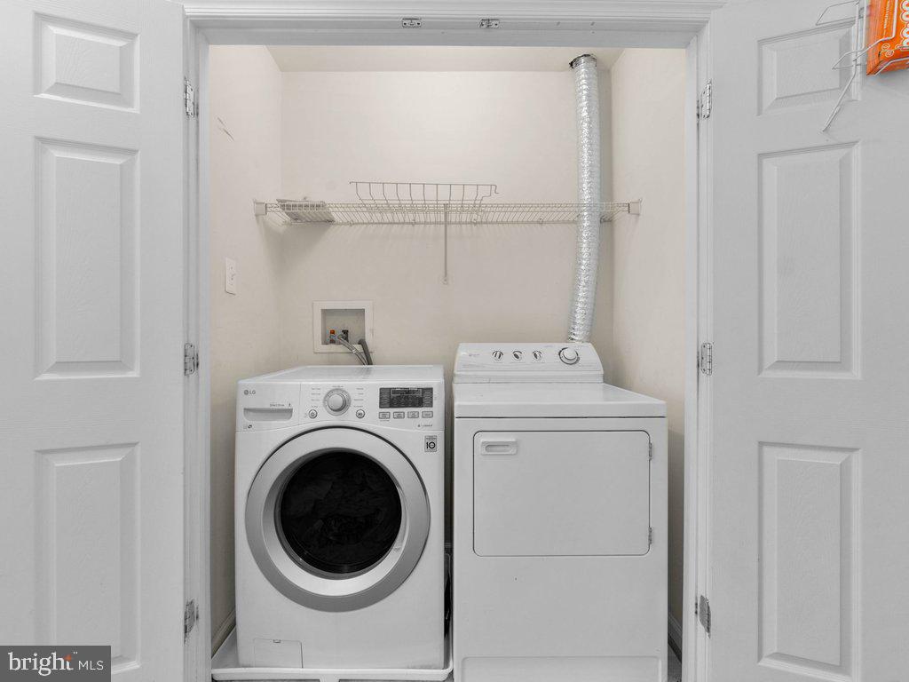 WATERS EDGE - Residential