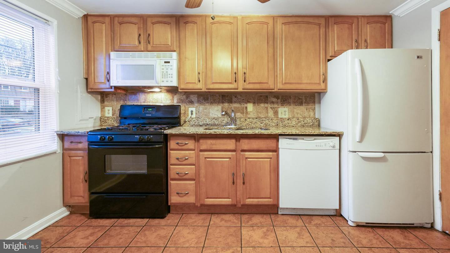 WINDMILL SQUARE - Residential