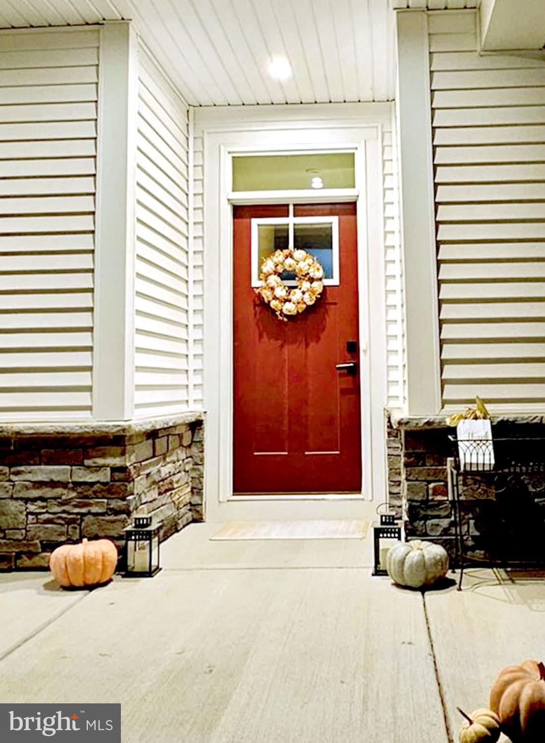 MIDDLE CREEK PRESERVE - Residential